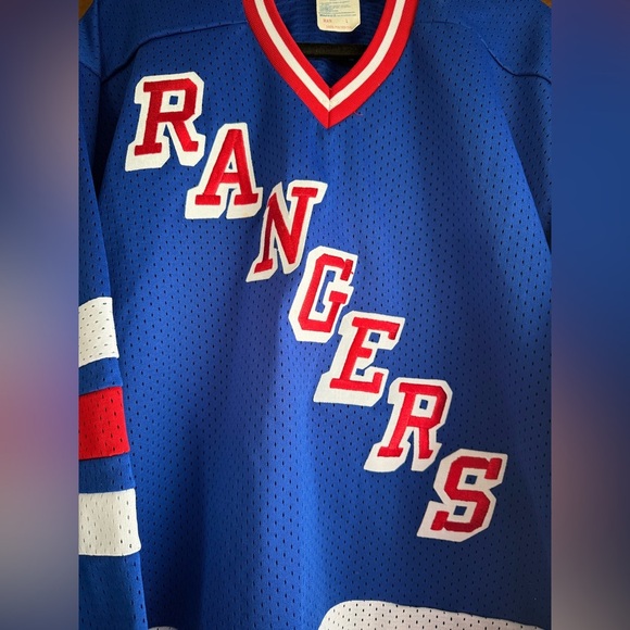 **ONE DAY ONLY 40% OFF** VTG New York Rangers CCM Hockey Sewn Jersey No Name - Picture 2 of 4